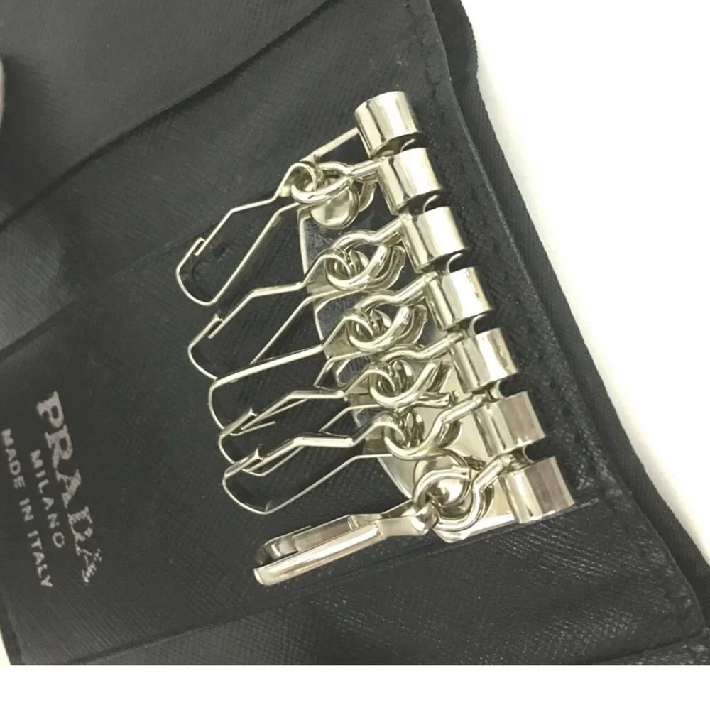🔥PRADA LOGO PLATE NYLON LEATHER 6 RING KEY HOLDER🔥